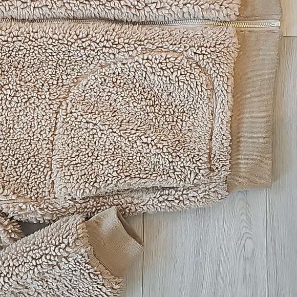 Wilfred Teddy Sherpa Jacket - Picture 3 of 16